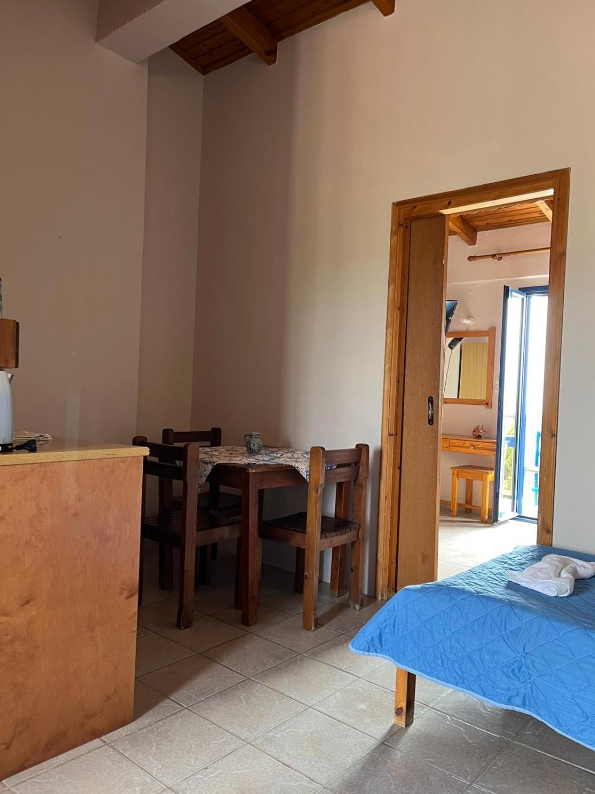 Ilios Kalamaki Bagian luar foto