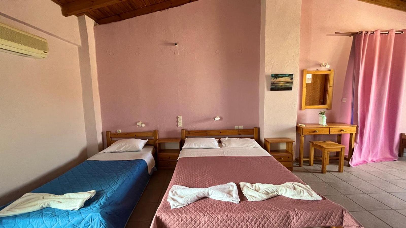 Ilios Kalamaki Bagian luar foto