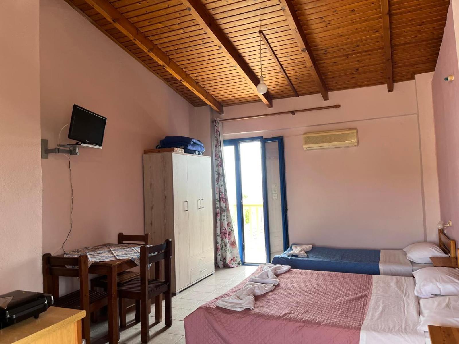 Ilios Kalamaki Bagian luar foto